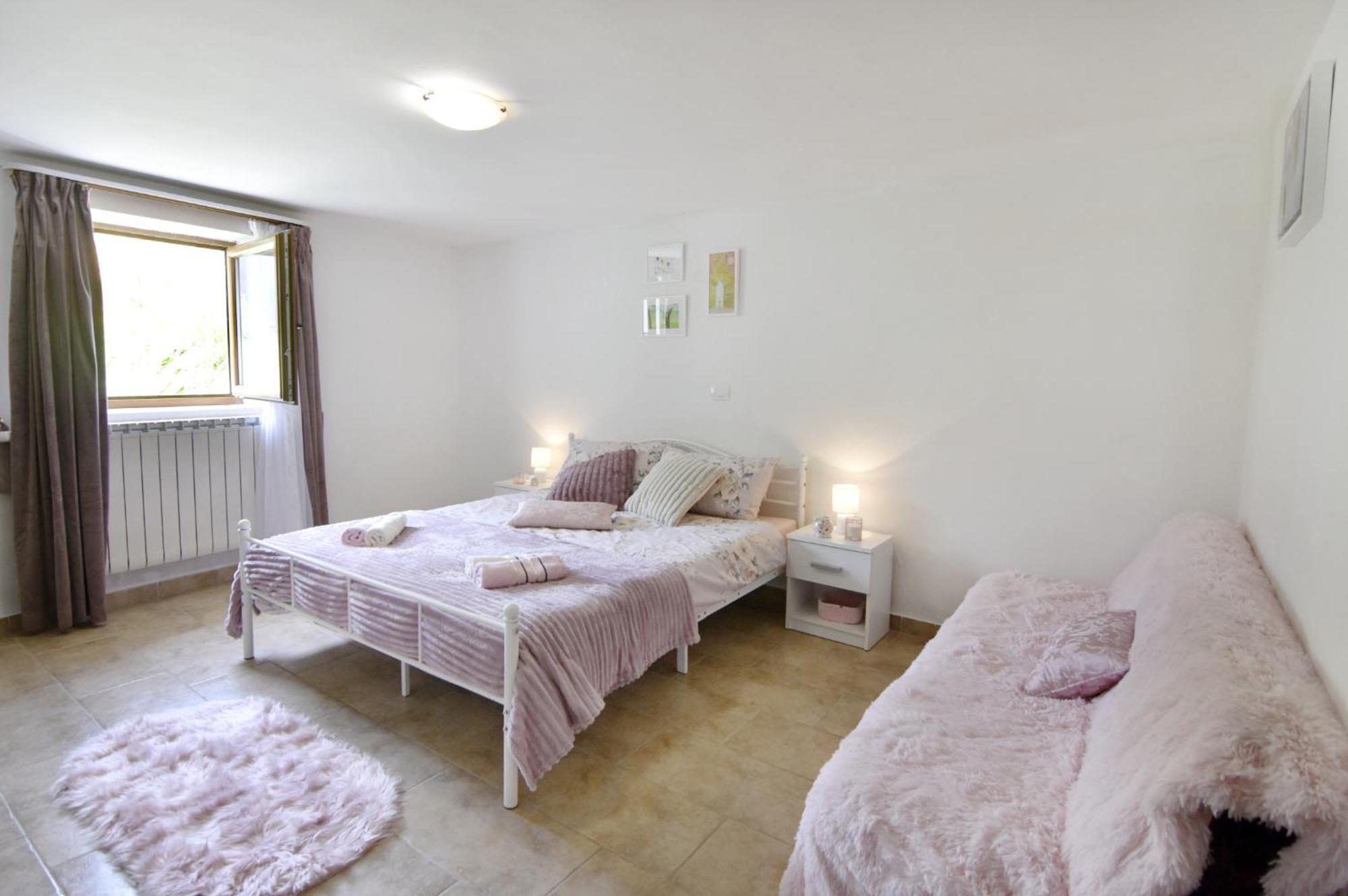 Vila Vesna 그로즈냔 외부 사진