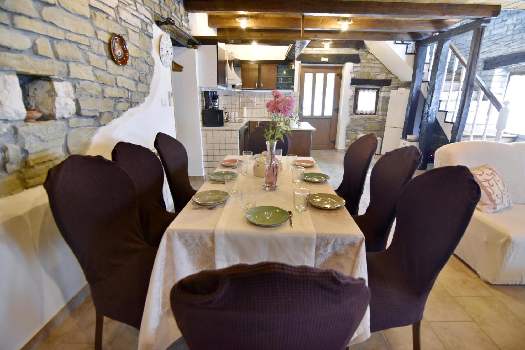 Vila Vesna 그로즈냔 외부 사진