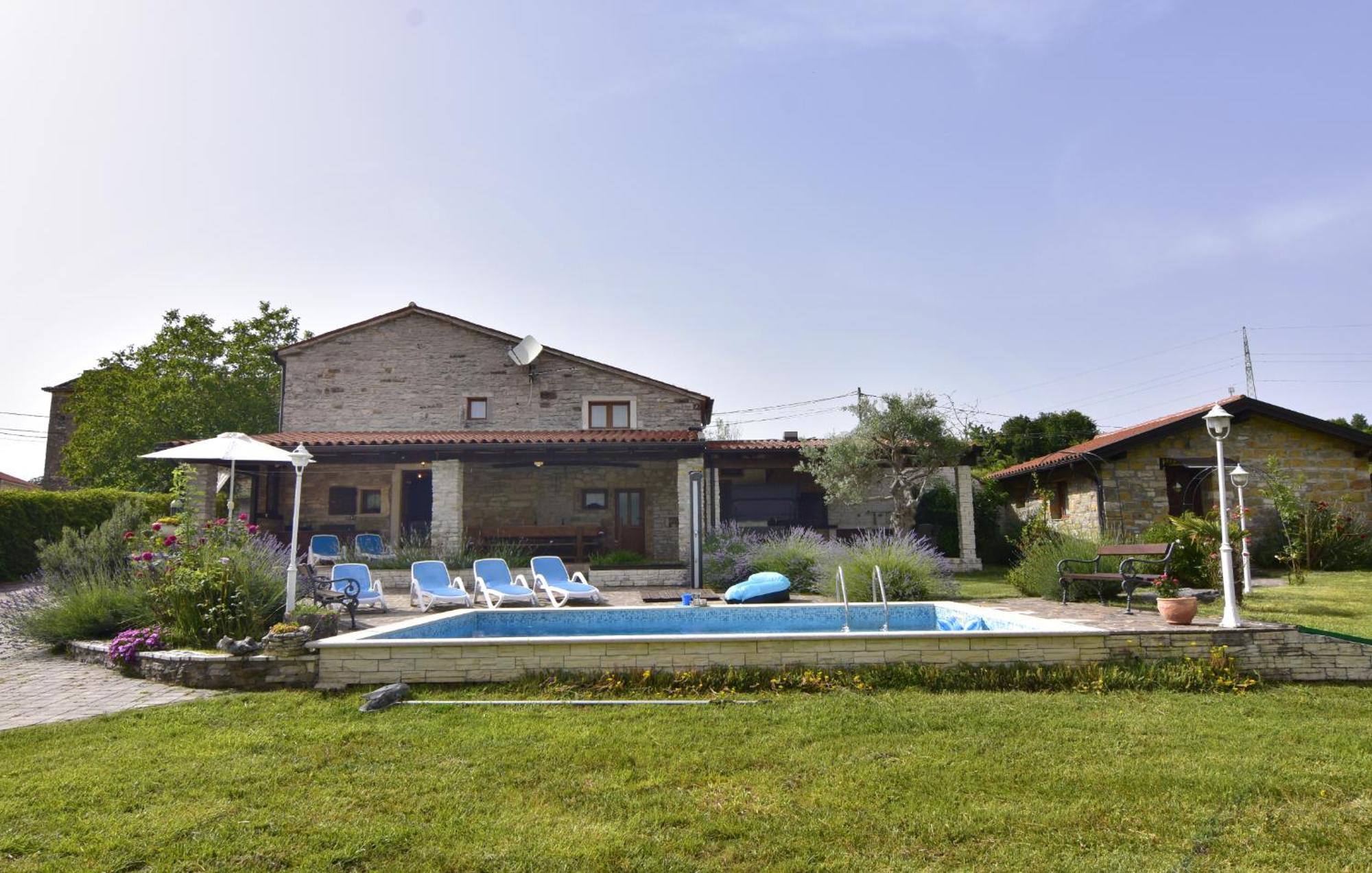 Vila Vesna 그로즈냔 외부 사진